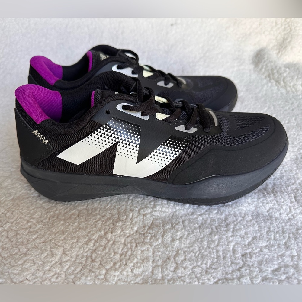 Women’s New Balance fuel cell tennis shoes